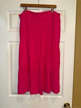 I.N. Studio Hot Pink Midi Skirt. NWT